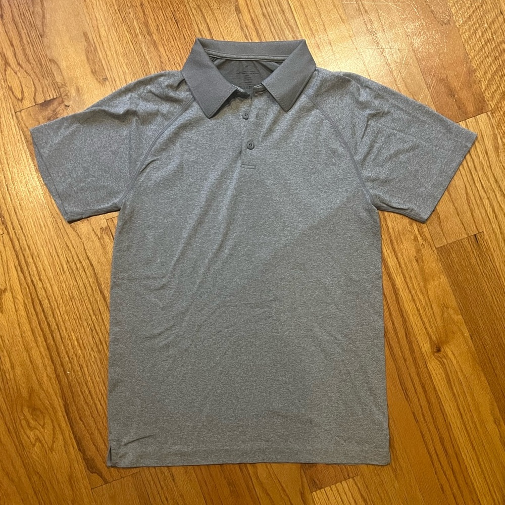 Men’s Fabletics Gray Athletic Golf Polo Shirt Small